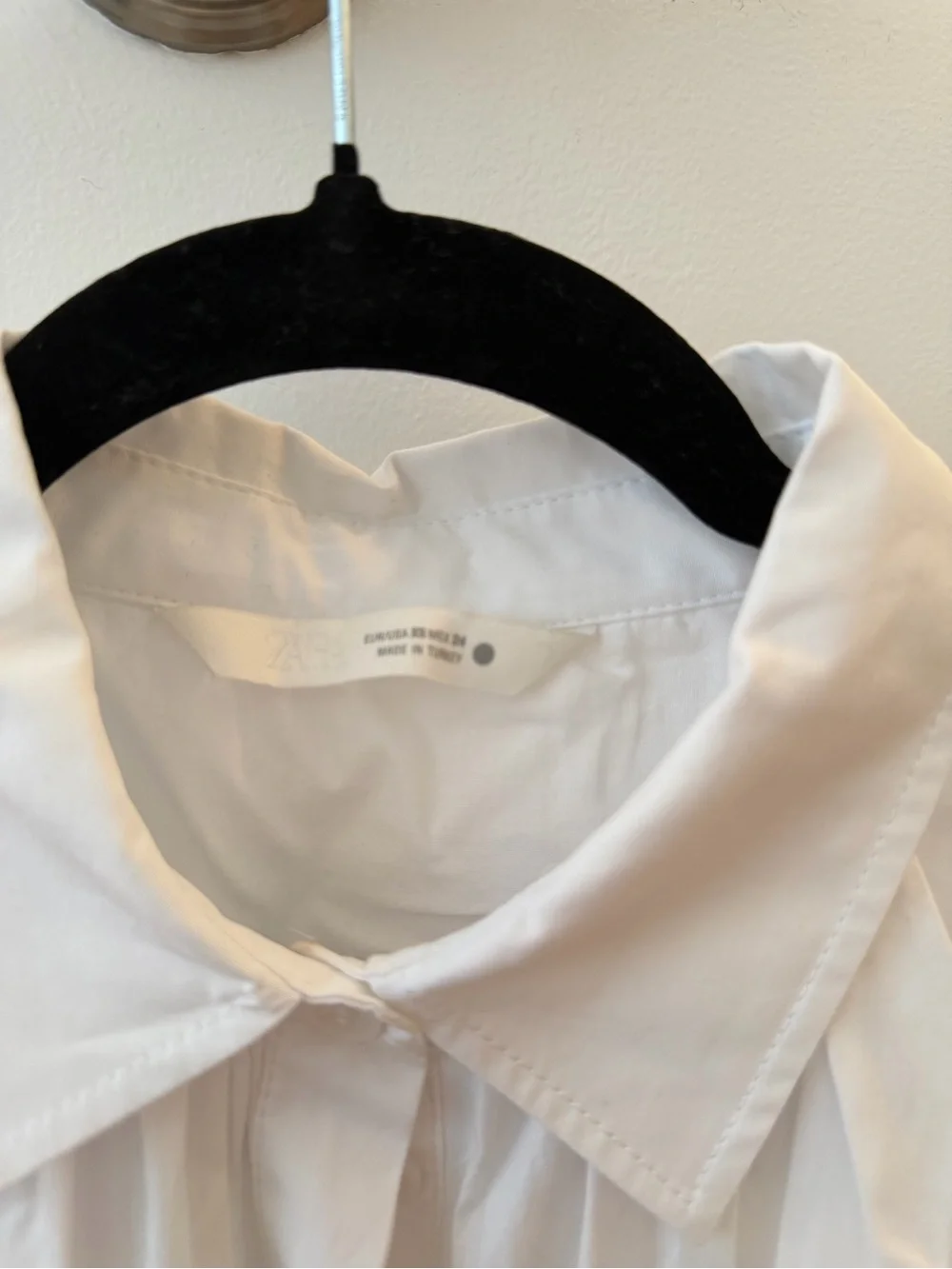 Zara White Pleated Poplin Collared Blouse